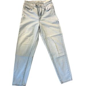 Levi's Women's Straight Leg Jeans in Light Blue